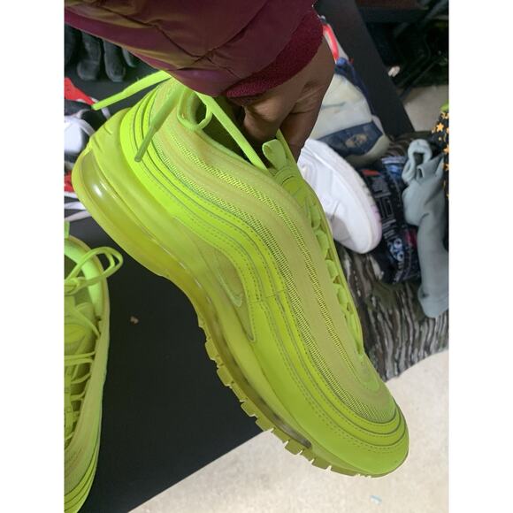 CW7028-700 Nike Air Max 97 SE Retro Triple Volt Green Neon US 10 Women’s Used - Picture 3 of 8